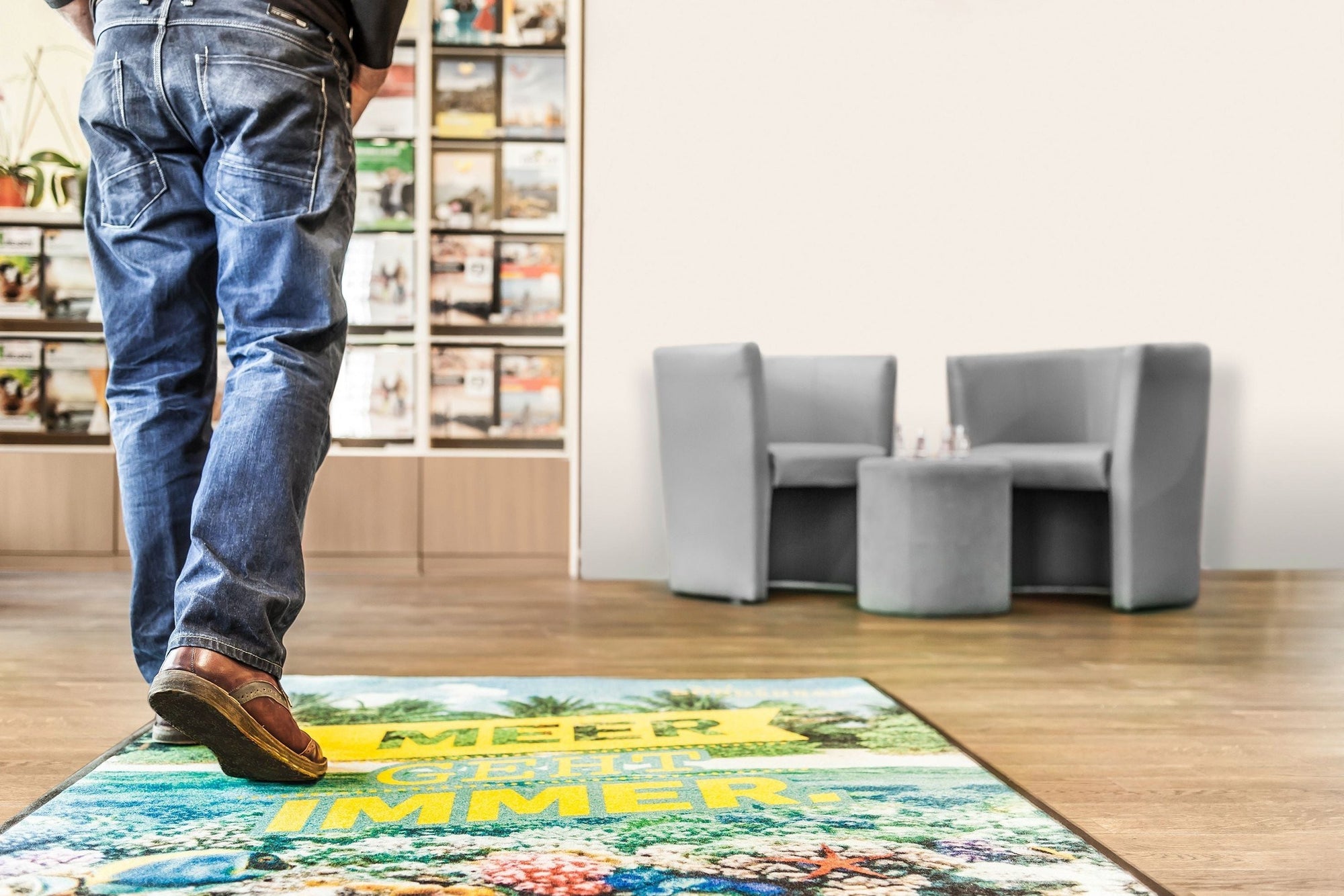 Logomatte individuell bedrucken – Schmutzfangmatte mit Firmenlogo für Unternehmen & Gewerbe