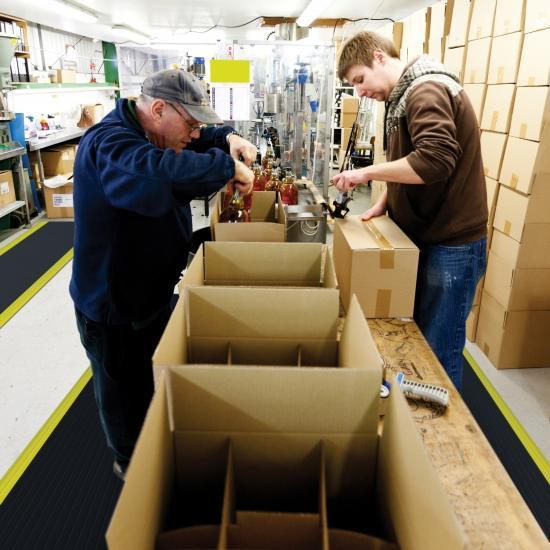 408 Airug® Plus Anti Ermüdungsmatte SCHWARZ/GELB