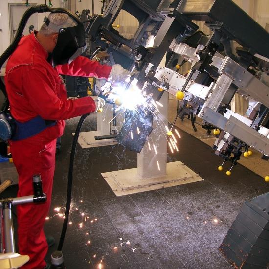 661 Cushion Ease Solid™ ESD Nitrile FR